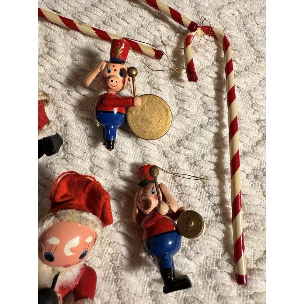 12 Vtg Tiny Painted Wooden santa pig Folk Art Mix
